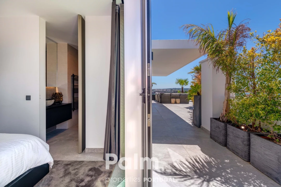 Apartamento T6 para Venda em Alvor Foto 40