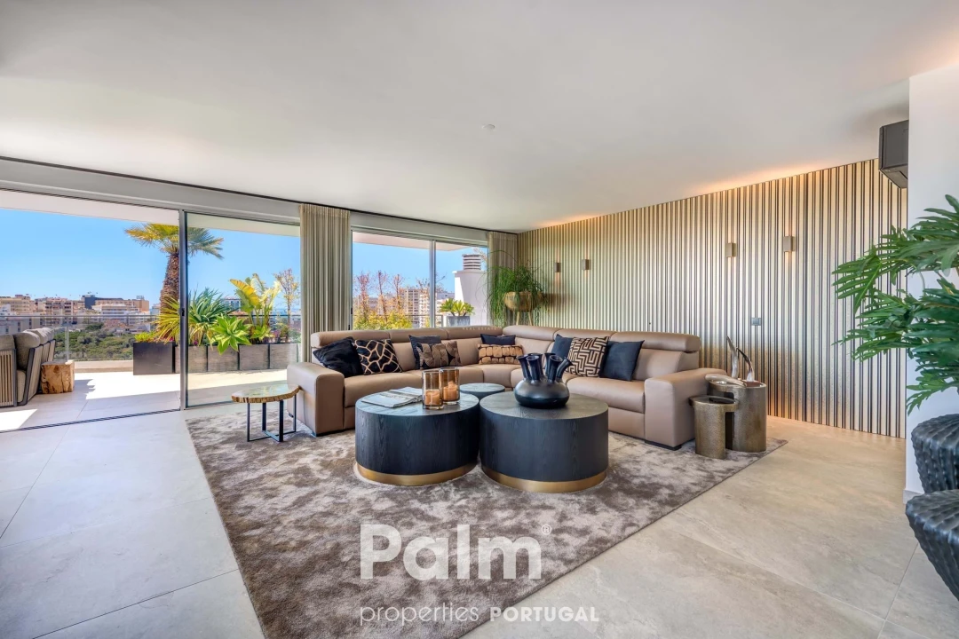 Apartamento T6 para Venda em Alvor Foto 5