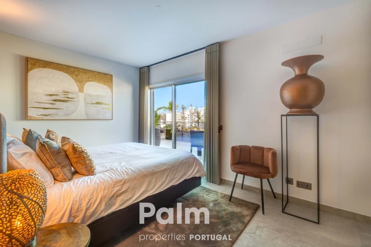 Apartamento T6 para Venda em Alvor Foto 20