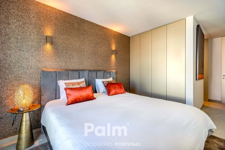 Apartamento T6 para Venda em Alvor Foto 13