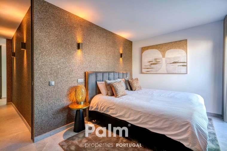 Apartamento T6 para Venda em Alvor Foto 21