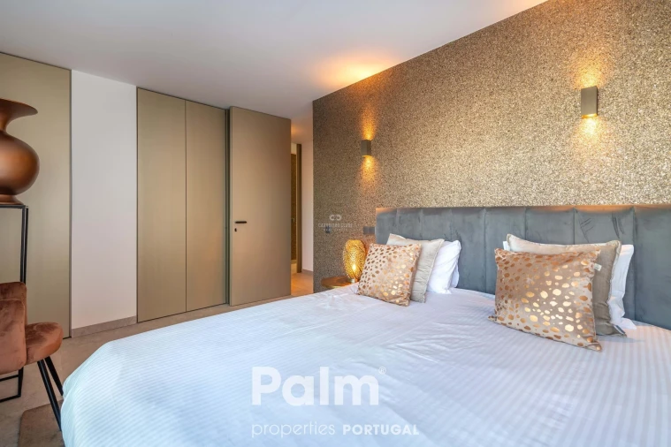 Apartamento T6 para Venda em Alvor Foto 22