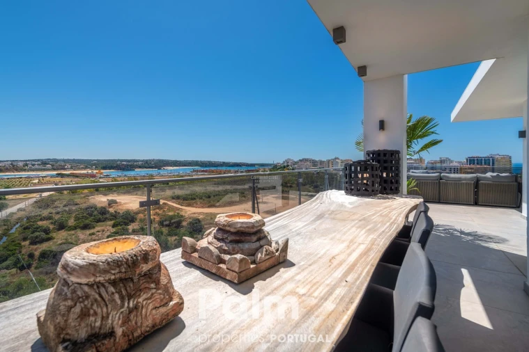 Apartamento T6 para Venda em Alvor Foto 10