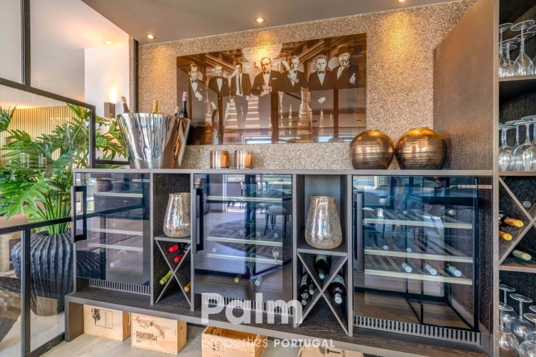 Apartamento T6 para Venda em Alvor Foto 8