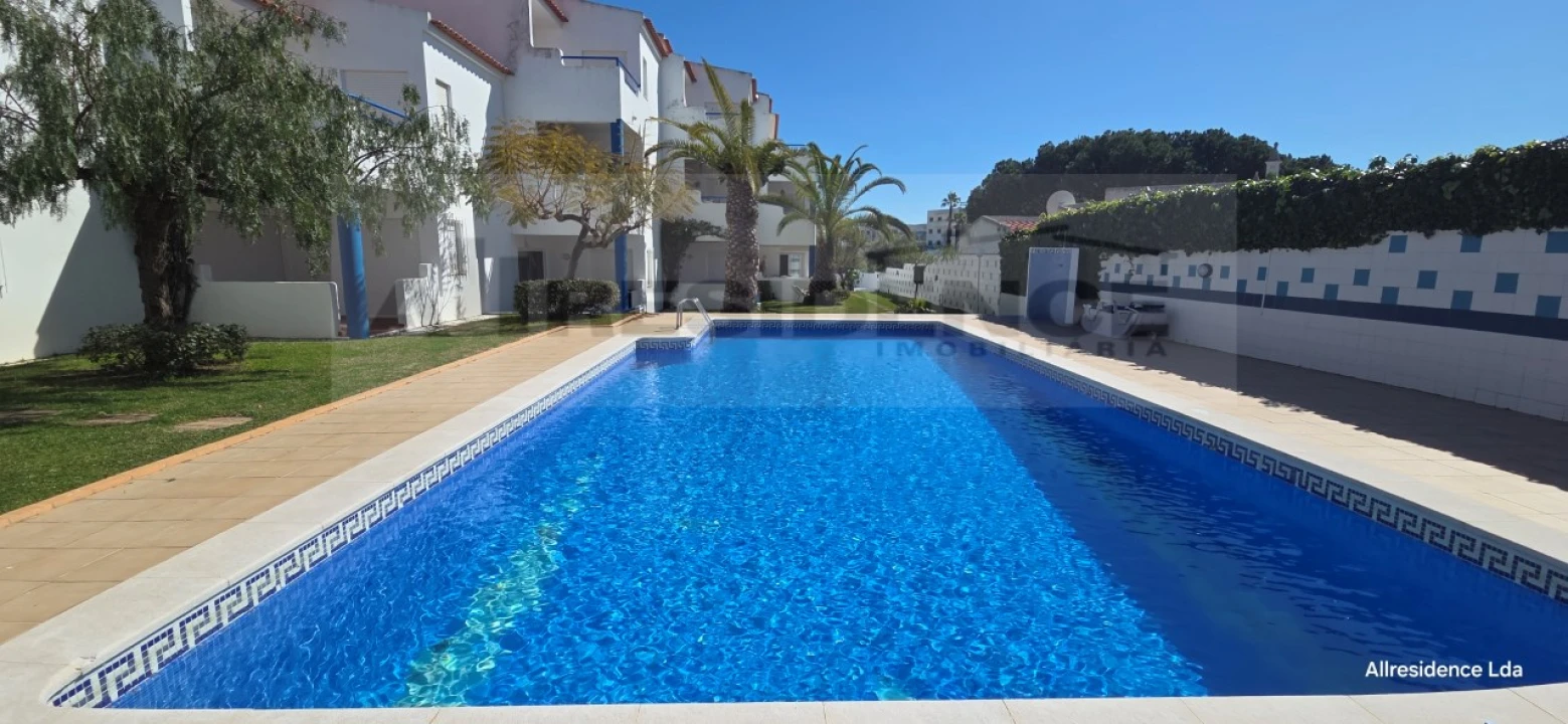 Apartamento T1 para Venda em Albufeira e Olhos de Água Foto 2