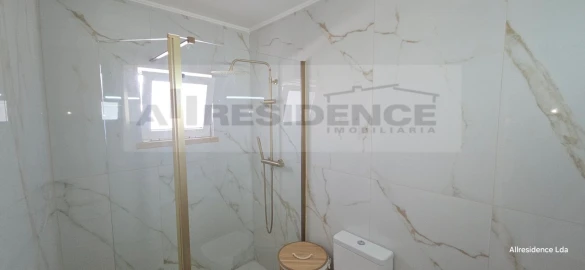 Apartamento T1 para Venda em Albufeira e Olhos de Água