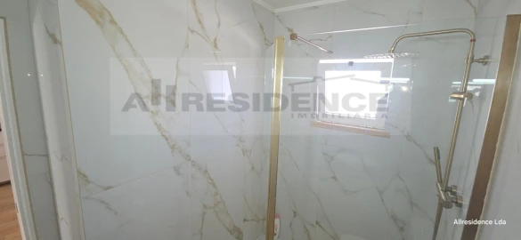 Apartamento T1 para Venda em Albufeira e Olhos de Água