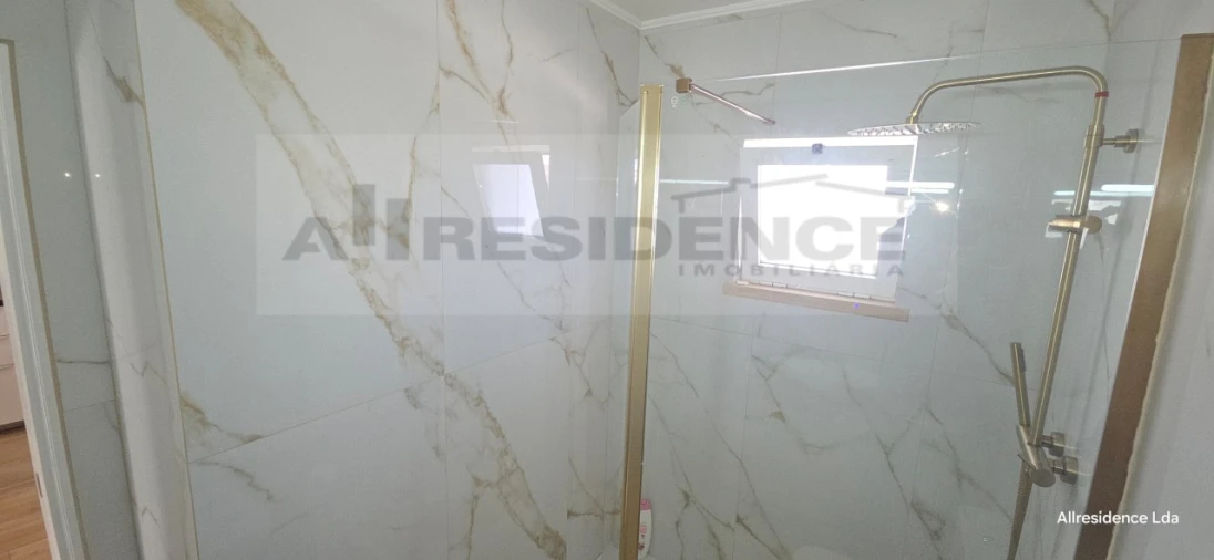 Apartamento T1 para Venda em Albufeira e Olhos de Água Foto 21