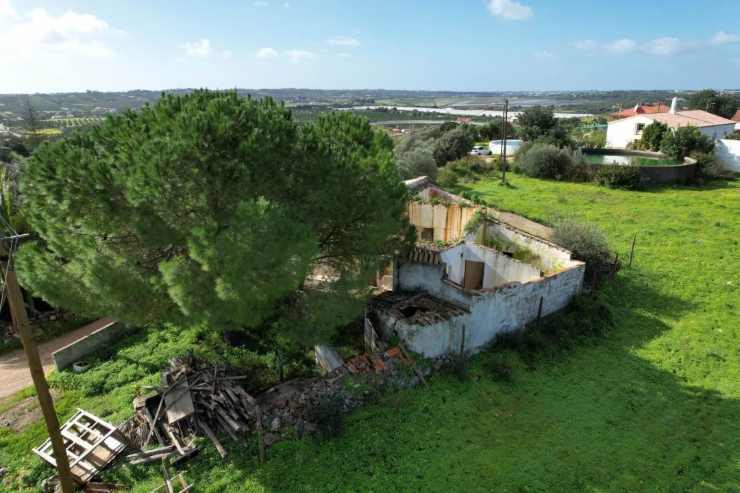 Moradia T2 para Venda em São Silvestre Foto 2