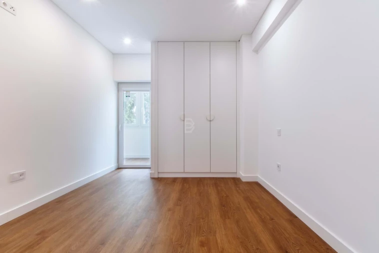 Apartamento T3 para Arrendamento em Algés, Linda-A-Velha e Cruz Quebrada-Dafundo Foto 30