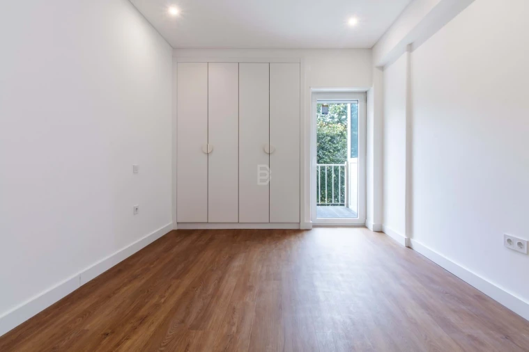 Apartamento T3 para Arrendamento em Algés, Linda-A-Velha e Cruz Quebrada-Dafundo Foto 21