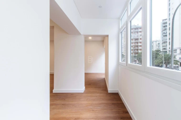 Apartamento T3 para Arrendamento em Algés, Linda-A-Velha e Cruz Quebrada-Dafundo Foto 7