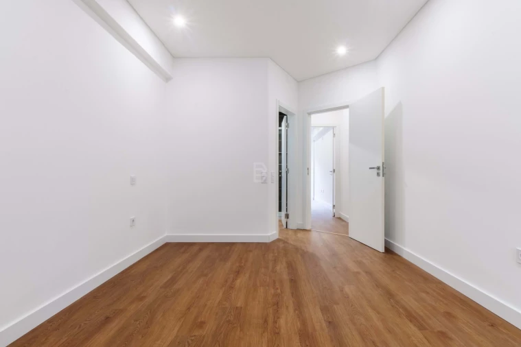 Apartamento T3 para Arrendamento em Algés, Linda-A-Velha e Cruz Quebrada-Dafundo Foto 31