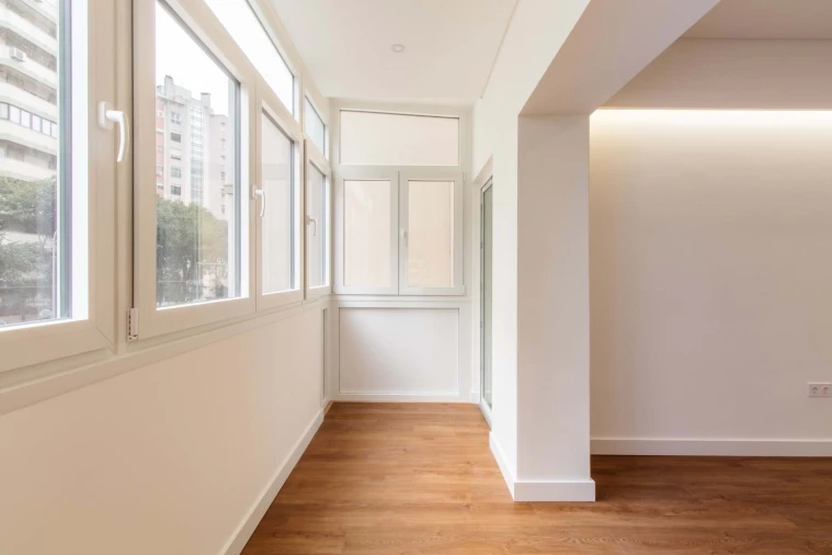 Apartamento T3 para Arrendamento em Algés, Linda-A-Velha e Cruz Quebrada-Dafundo Foto 8