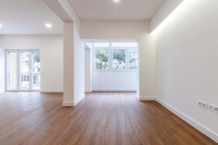 Apartamento T3 para Arrendamento em Algés, Linda-A-Velha e Cruz Quebrada-Dafundo Foto 5