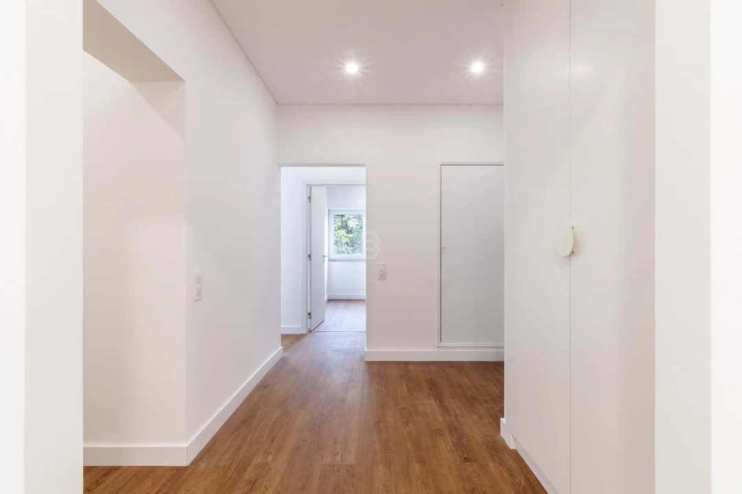 Apartamento T3 para Arrendamento em Algés, Linda-A-Velha e Cruz Quebrada-Dafundo Foto 9