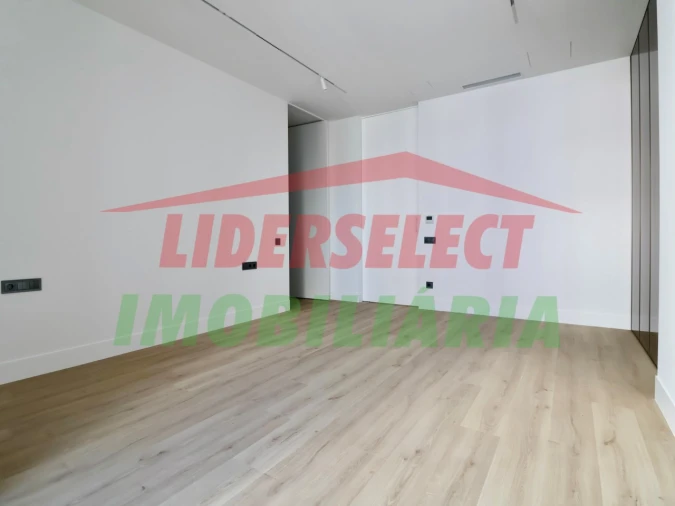 Apartamento T3 para Venda em Lourinhã e Atalaia Foto 17