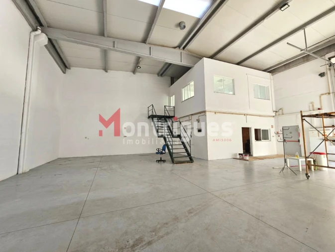 Armazém para Arrendamento em Montijo e Afonsoeiro
