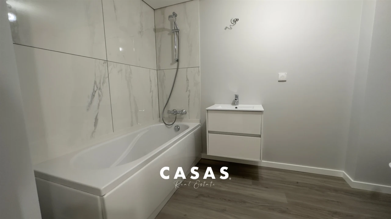 Apartamento T2 para Venda em Funchal (Se) Foto 8