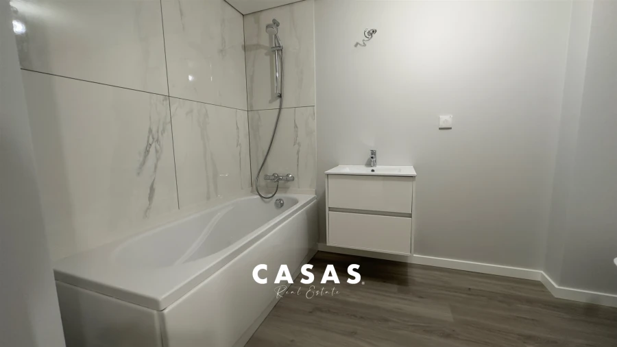 Apartamento T2 para Venda em Funchal (Se) Foto 8