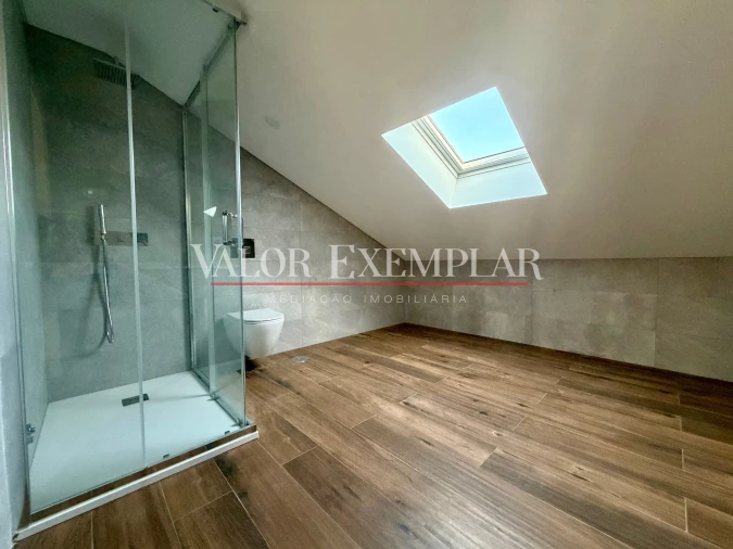 Apartamento T4 para Venda em Alcochete Foto 18