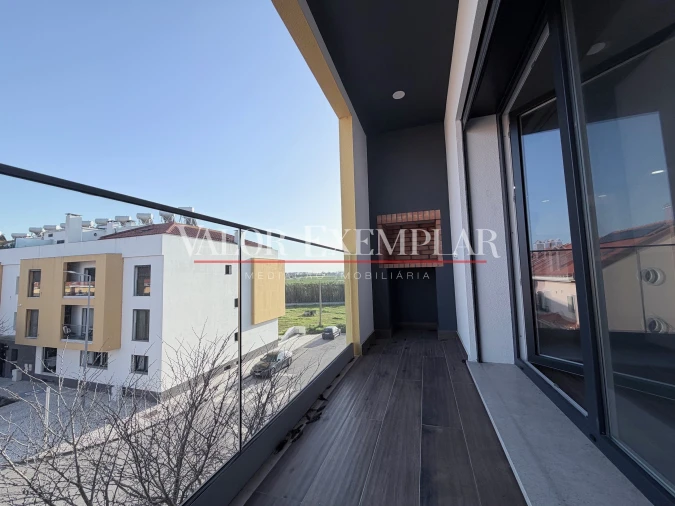 Apartamento T4 para Venda em Alcochete Foto 6