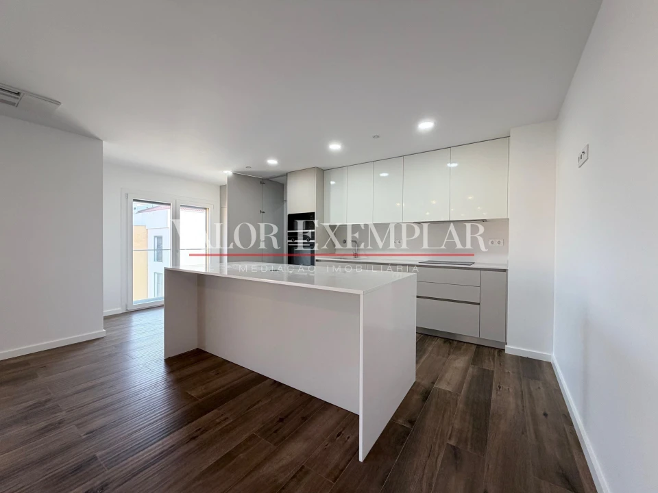 Apartamento T4 para Venda em Alcochete Foto 1