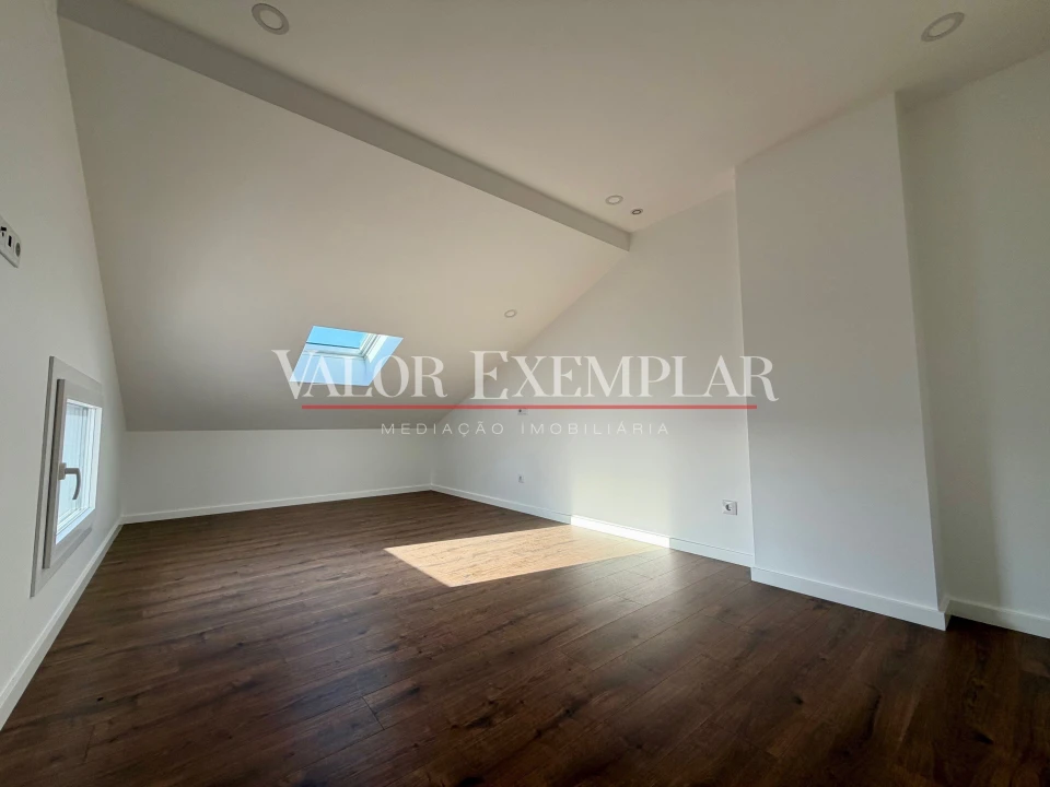 Apartamento T4 para Venda em Alcochete Foto 19