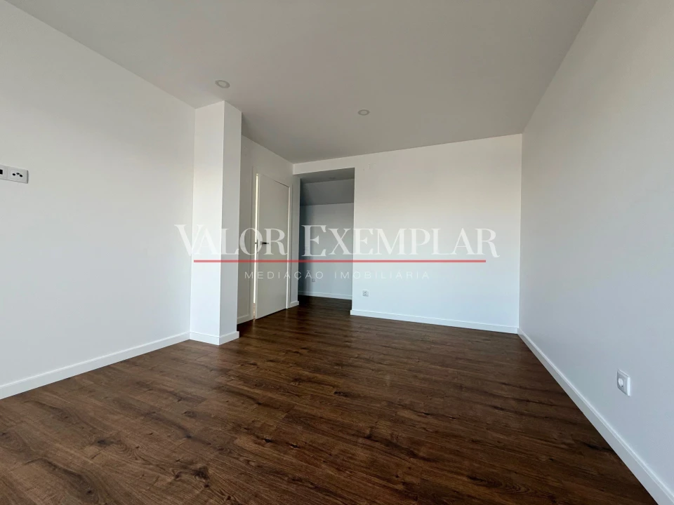 Apartamento T4 para Venda em Alcochete Foto 14