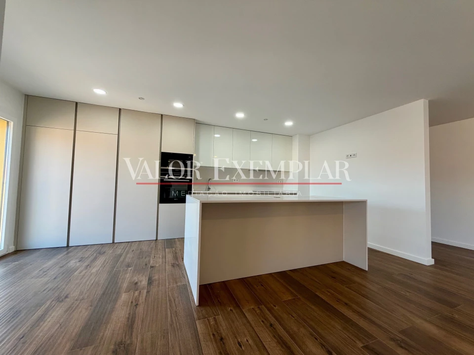 Apartamento T4 para Venda em Alcochete Foto 3