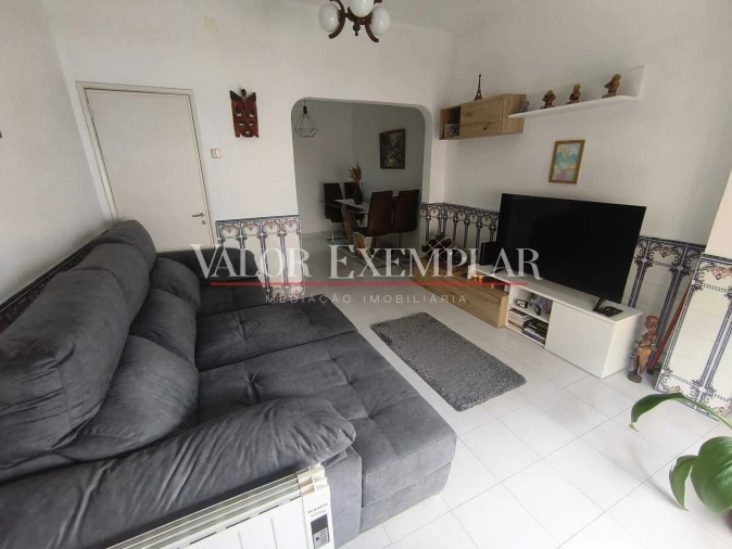 Apartamento T1 para Venda em Baixa da Banheira e Vale da Amoreira Foto 1