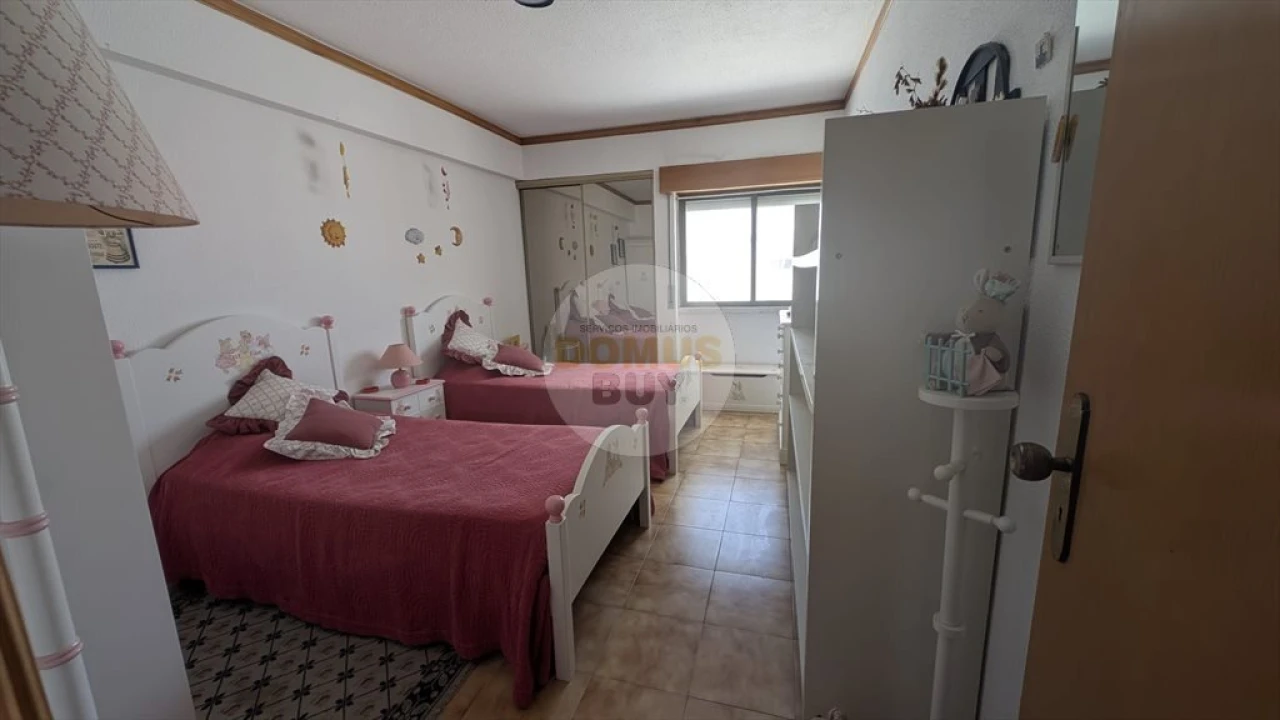 Apartamento T2 para Venda em Costa da Caparica Foto 8