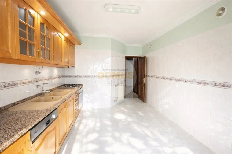 Apartamento T2 para Venda em Seixal, Arrentela e Aldeia de Paio Pires Foto 4