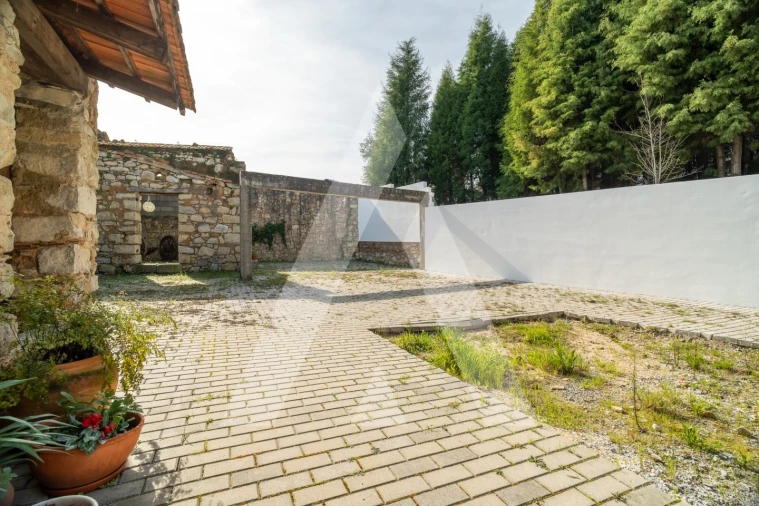 Moradia T4 para Venda em São Lourenço do Bairro Foto 27