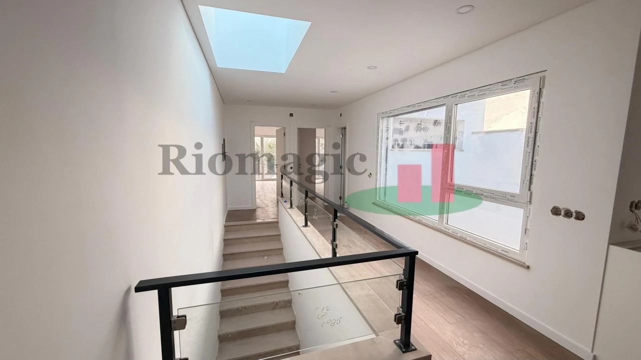 Apartamento T2 para Venda em Rio Maior Foto 5