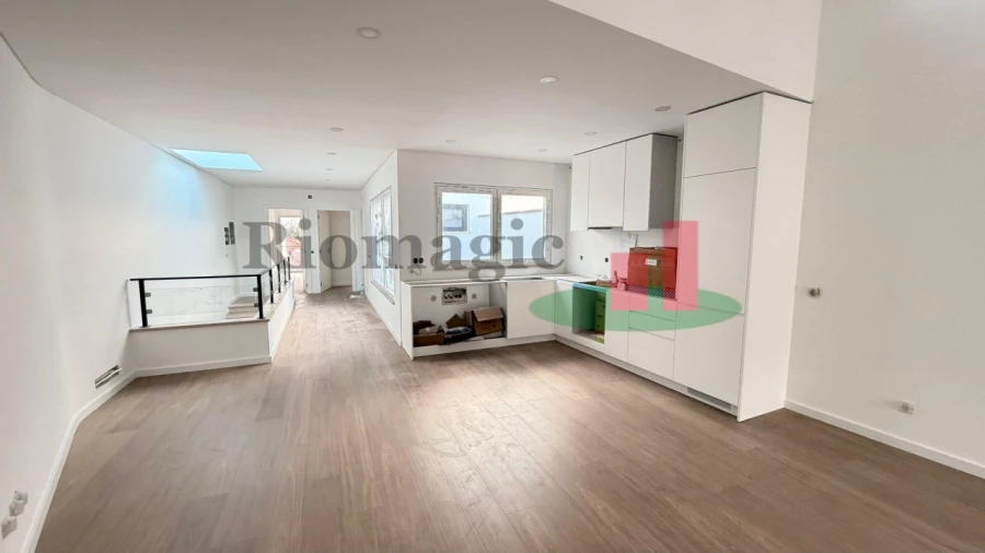 Apartamento T2 para Venda em Rio Maior Foto 2