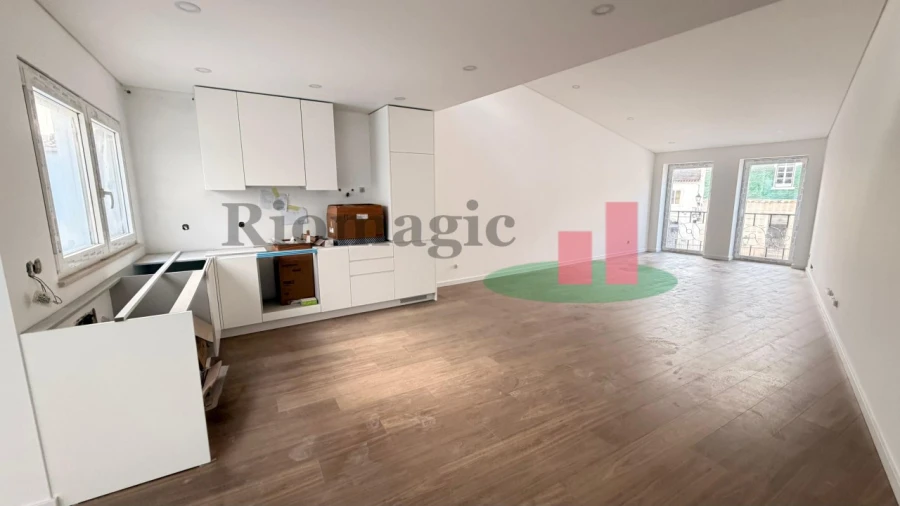 Apartamento T2 para Venda em Rio Maior Foto 3