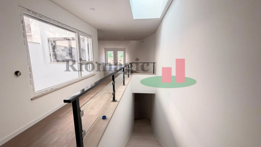 Apartamento T2 para Venda em Rio Maior Foto 6