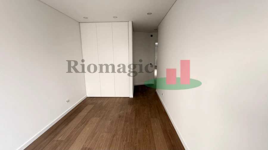 Apartamento T2 para Venda em Rio Maior Foto 7