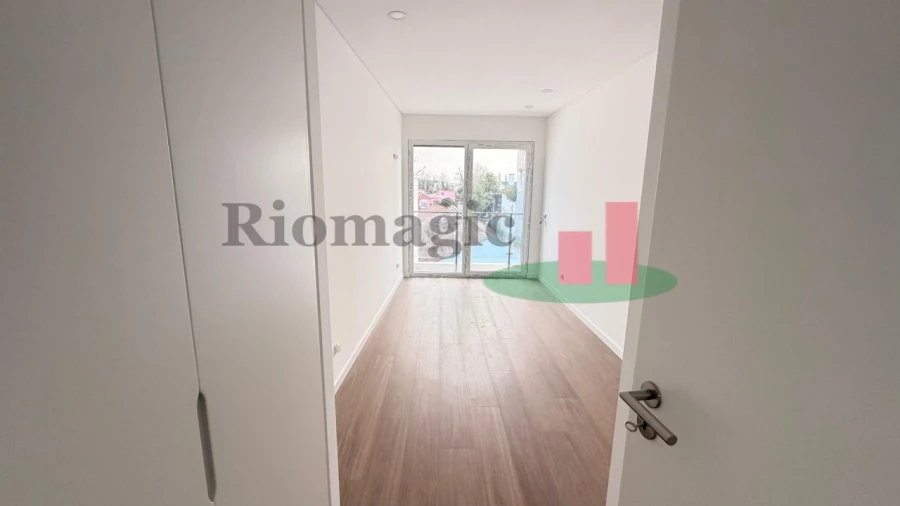 Apartamento T2 para Venda em Rio Maior Foto 11