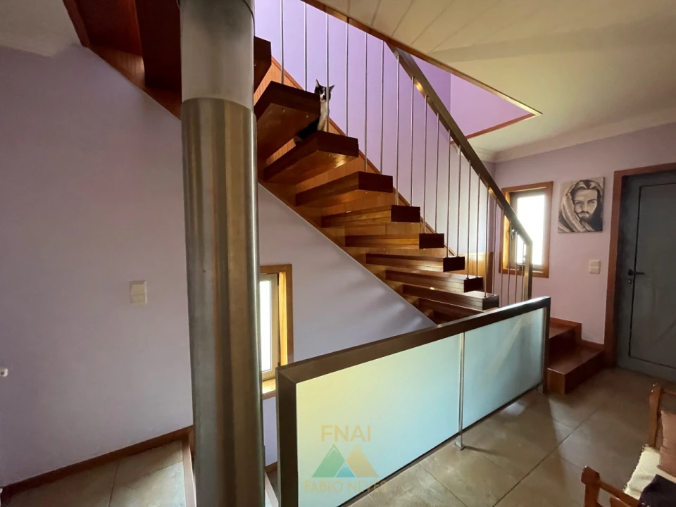 Moradia T4 para Venda em Arcozelo Foto 18