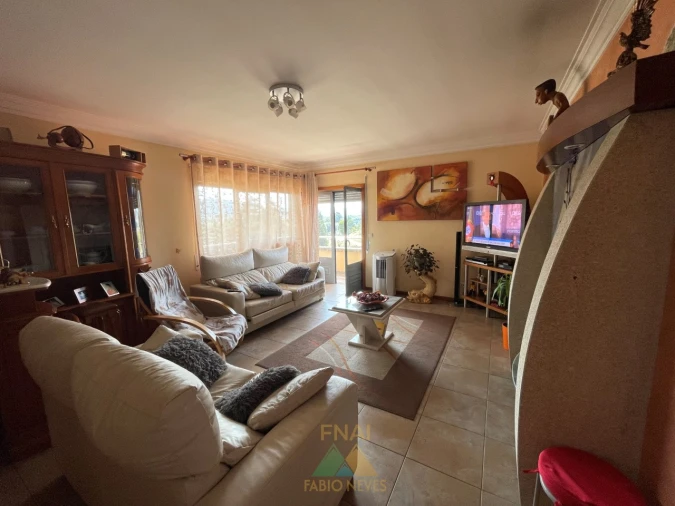 Moradia T4 para Venda em Arcozelo Foto 11