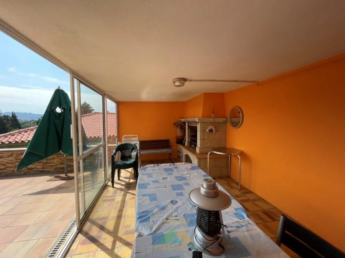 Moradia T4 para Venda em Arcozelo Foto 4