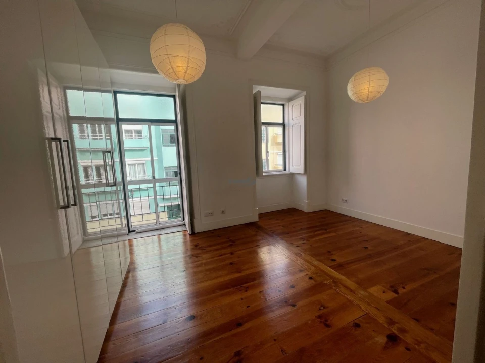 Apartamento T2 para Venda em Avenidas Novas Foto 6