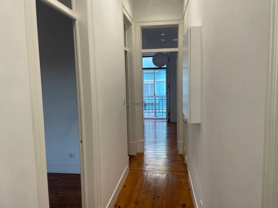 Apartamento T2 para Venda em Avenidas Novas Foto 23