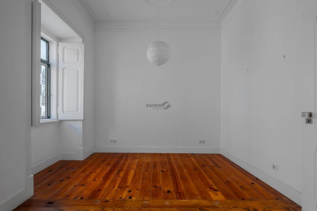 Apartamento T2 para Venda em Avenidas Novas Foto 5