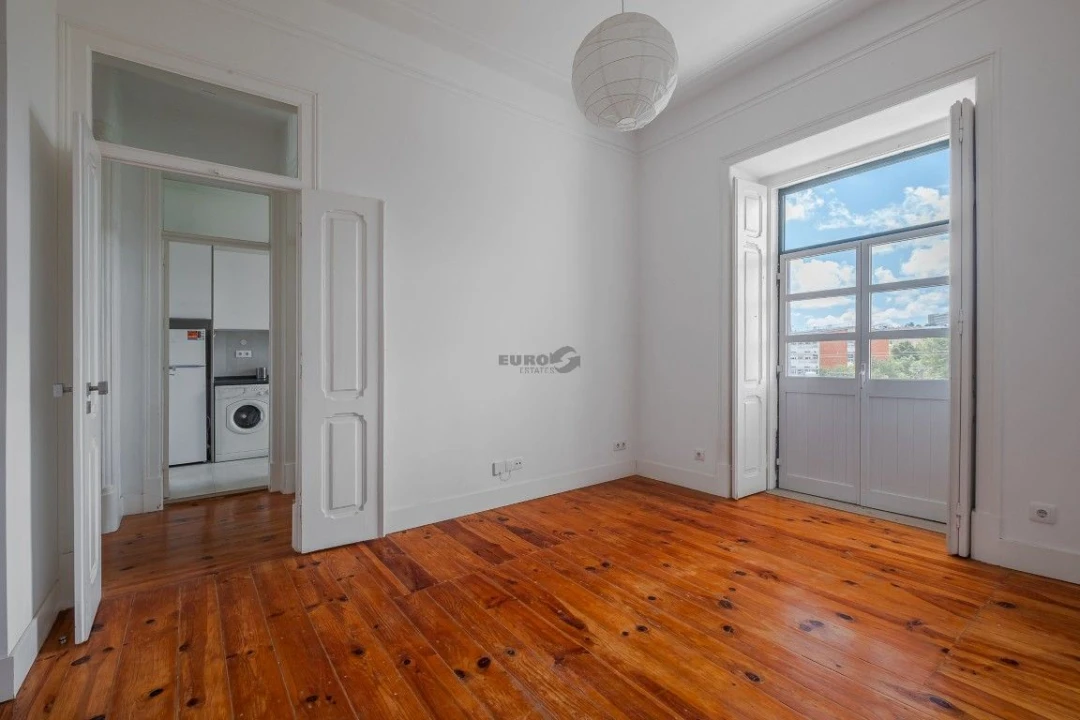 Apartamento T2 para Venda em Avenidas Novas Foto 18