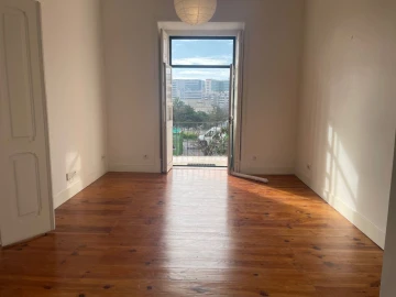 Apartamento T2 para Venda em Avenidas Novas