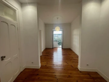 Apartamento T2 para Venda em Avenidas Novas