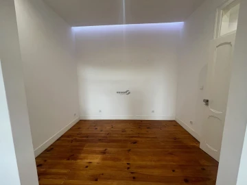 Apartamento T2 para Venda em Avenidas Novas